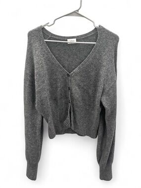 Wilfred aritzia Gray V-Neck Button Cardigan Sweater